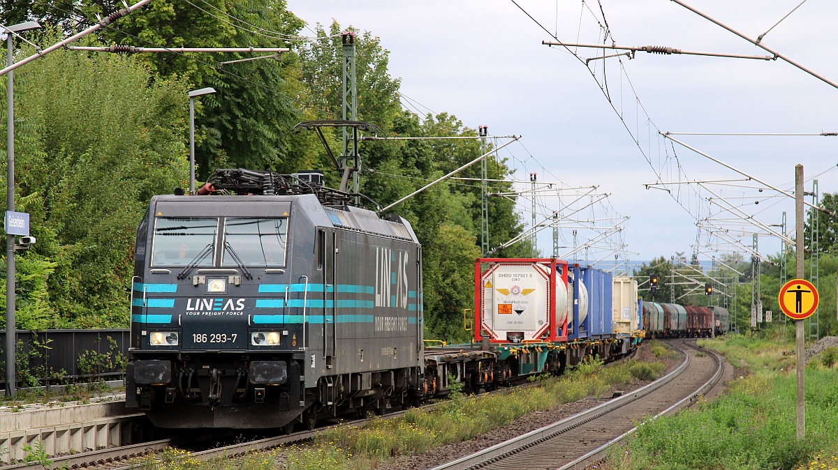 RP/LINEAS  Your Freight Force  186 293-7 mit Mischer festgehalten in Geisenheim. 16.09.2021