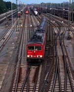 155 123-3 brachte einen langen Gz nach Maschen und fuhr nach kurzer Zeit mit 4 H-Wagen wieder los(üaV).