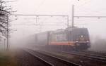 Aus Deutschland kommend hat hier die Hectorrail 241.005-6  Solo  mit ihrem KLV Einfahrt in Padborg/DK.