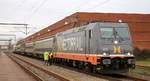Hectorail 241.012 stellte 2 weitere RADVE Kuppelwagen dem eingefahrenen RADVE-Zug bei.